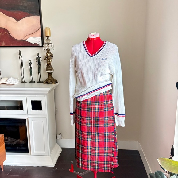 Cobra Kilt Dresses & Skirts - Women's Red Tartan Midi Wrap Skirt - Classic Plaid